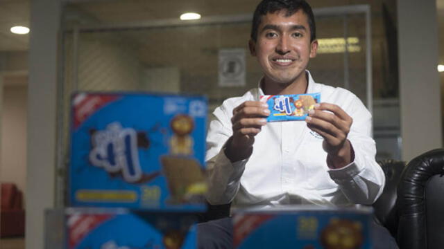 Julio Garay es creador de las galletas contra la anemia. Este año ganó el concurso de History Channel. Créditos: Jorge Cerdan / La República.