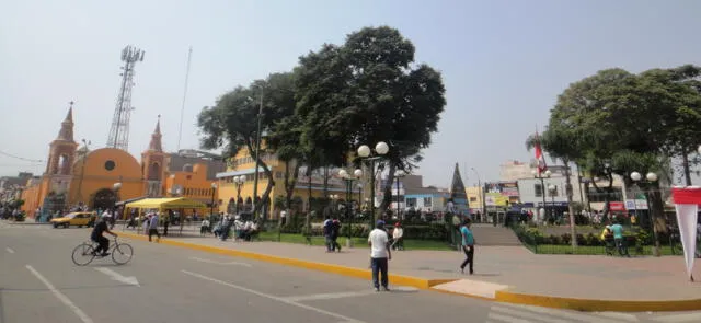 Plaza de Armas de Huaral.