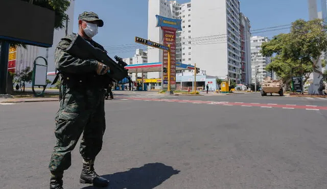 Policía Nacional del Perú y Fuerzas Armadas estarán en las calles velando por el cumplimiento de la cuarentena. Foto: La República