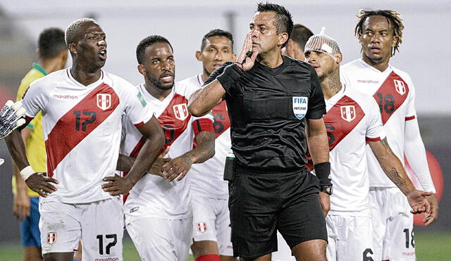 Julio Bascuñan cobró dos polémicos penales a favor de Brasil en Lima por las Eliminatorias Qatar 2022. Foto: FPF
