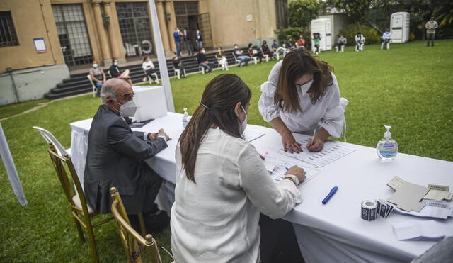 La iniciativa deja como única excepción a los ciudadanos chilenos con residencia en el extranjero. Foto: AFP