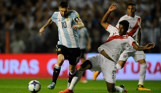 La selección peruana irá en búsqueda de una victoria ante la Argentina de Messi y compañía. Foto: Photogamma