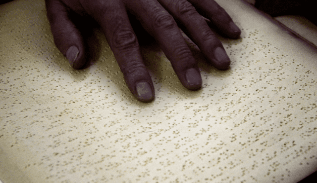 De acuerdo con el Censo 2017, en el Perú hay aproximadamente un millón de personas con discapacidad visual. La Unesco indica que solo el 6% sabe usar el alfabeto braille. Foto: La República.