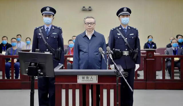 Lai Xiaomin durante una sesión en el Tribunal Popular Intermedio de Tianjin No 2 en agosto de 2020. Foto: AFP