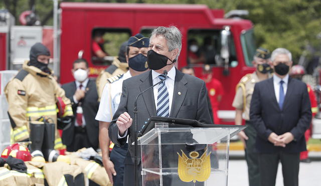 Francisco Sagasti detalló que 43 bomberos fallecieron por la COVID-19 en 2020. Foto: Presidencia