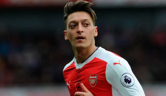 Mesut Özil no ha disputado un partido oficial con Arsenal desde marzo. Foto: prensa Arsenal
