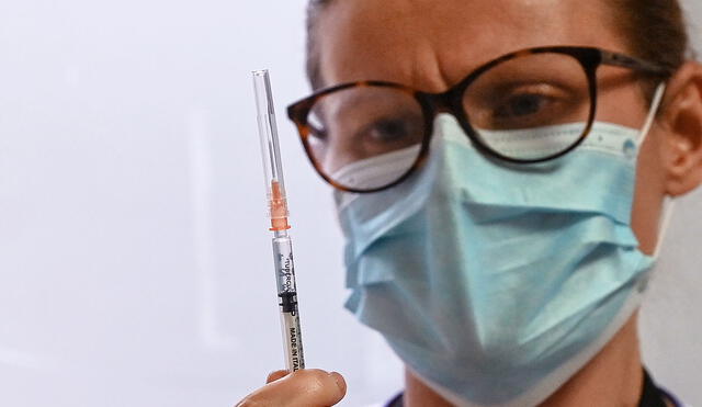 A fines de diciembre del 2020, se hizo la solicitud oficial para la autorización de la vacuna de Pfizer y BioNTech. Foto: AFP