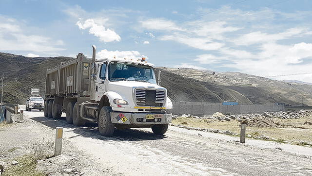 Camiones mineros volverán a circular por corredor.