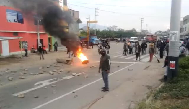Manifestantes exigen una respuesta inmediata a sus reclamos. Foto: captura de vídeo de Facebook/Despedidos Pucalá