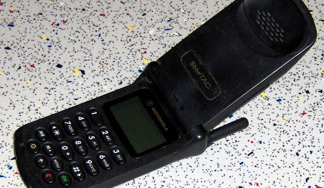 El celular fue lanzado por Motorola el 3 de enero de 1996. Foto: ProhibitOnions / Wikipedia