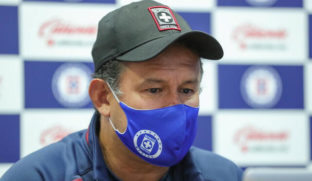 Juan Reynoso estuvo como jugador en Cruz Azul desde 1994 hasta el 2002. Foto: Twitter
