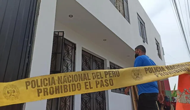Peritos en Criminalística llegaron hasta la casa donde encontraron los cadáveres. Foto: Karla Cruz/URPI - GLR