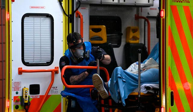 En las últimas 24 horas, Reino Unido detectó 47.425 nuevos contagios, unos 2.000 más que el martes 12 de enero. Foto: AFP