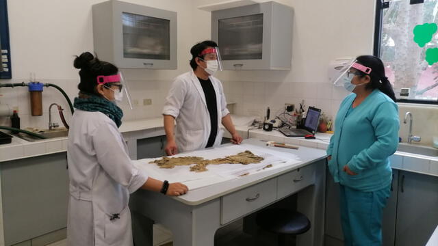 Trabajos de conservación en el Museo Nacional Sicán se realizaron respetando medidas de bioseguridad. Foto: Unidad Ejecutora 005 Naylamp.