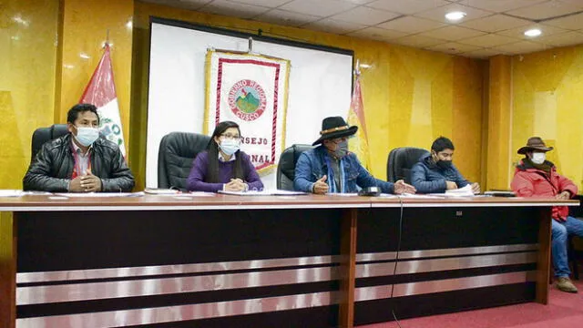 Alcaldes y dirigentes de Chumbivilcas exigen que minera Hudbay solucione su pedido de aporte económico.