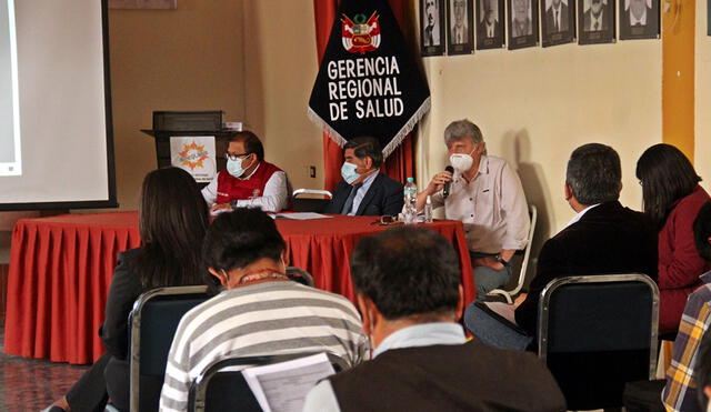 Asesor Roberto Sol de Villa llegó a Arequipa para reunión. Foto: Comando COVID-19