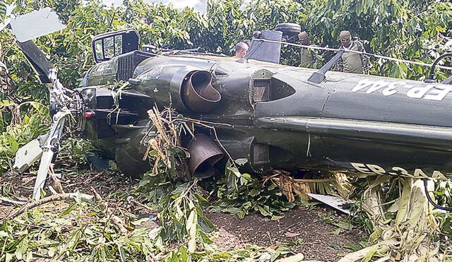 Aparatoso. La aeronave del Ejército cayó cerca de una casa. Se desconocen aún las causas. Foto: difusión