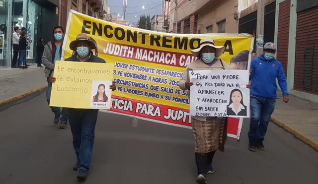 La lucha de los padres ha conmovido a toda la ciudad de Tacna. Foto: La República.