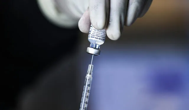 Colombia iniciará su campaña de vacunación contra la COVID-19 el 20 de febrero, informó el presidente Iván Duque. Foto: AFP, referencial
