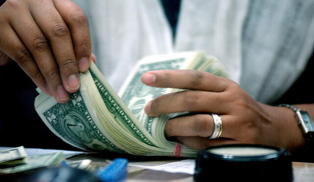 El índice del dólar se ubicó en 90,876 este lunes 1 de febrero. Foto: AFP