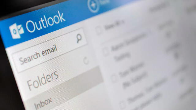 Microsoft migró a todos los usuarios de Hotmail a Outlook en 2013. Foto: The Verge