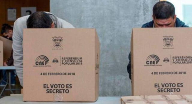 Son 16 los candidatos que postulan a la presidencia en Ecuador. Foto: EFE