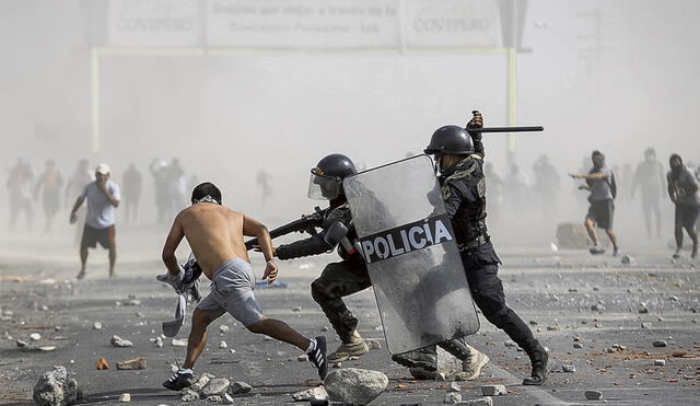Represión. Fotografía tomada por Jorge Cerdán en protestas de Ica.
