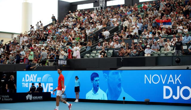 Novak Djokovic en el torneo de exhibición Adelaida en Australia el pasado 21 de enero. Foto: EFE/ Kelly Barnes