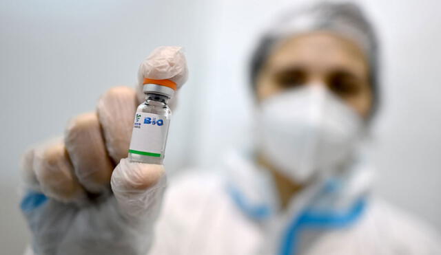 Laboratorio, inicialmente, se comprometió a enviar poco más de medio millón de dosis de vacuna. Foto: AFP