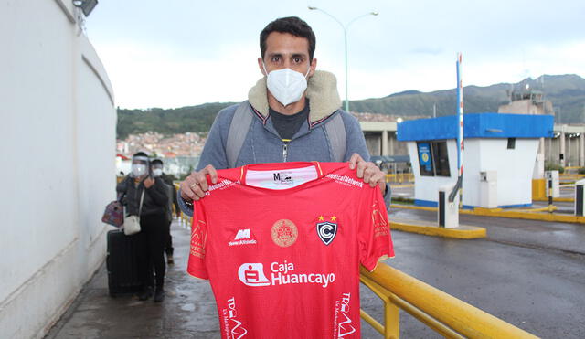 Orejuela llegó y se puso a entrenar con la camiseta de Cienciano. Foto: Club Cienciano