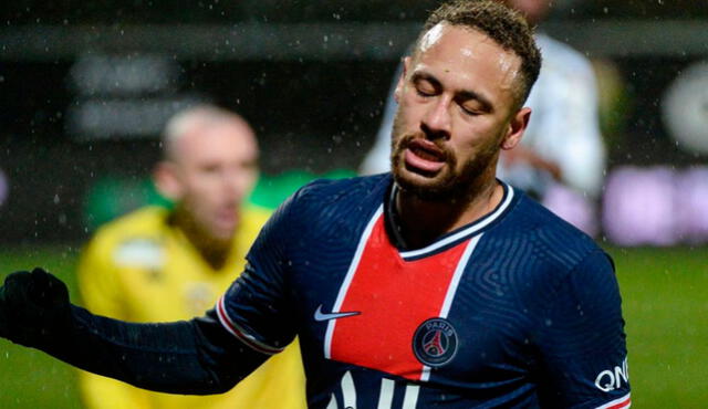 Neymar sufrió una dura lesión durante el partido ante Caen por la Copa de Francia. Foto: EFE