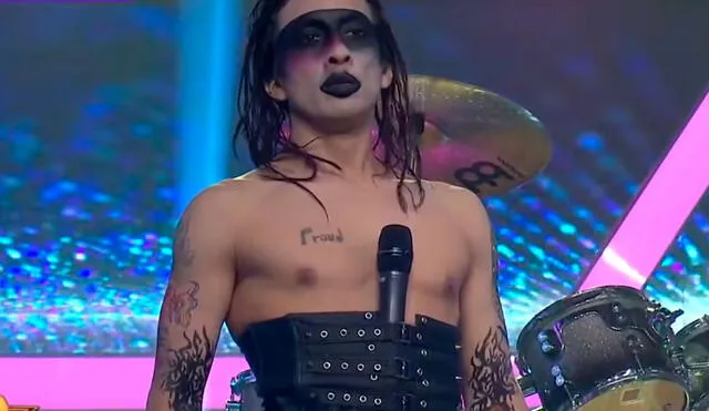 ‘Marilyn Manson’ de Yo soy asistió por primer vez al magazine Mujeres al mando, donde protagonizó emotivas escenas. Foto: captura Latina