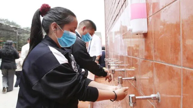 Ministro de Educación anunció medidas extraordinarias para evitar propagación del coronavirus en colegios. Foto: El Peruano