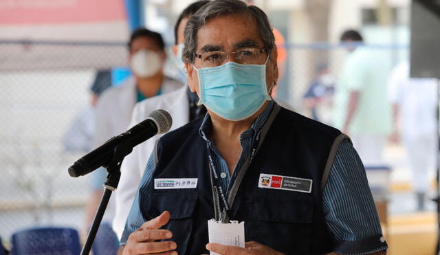 Ministro de Salud manifestó que la próxima semana se estaría vacunando al 100% del personal de salud. Foto: La República