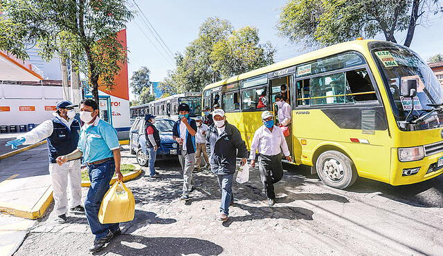 Controversia. Ampliación de horario de transporte causa controversia en Arequipa. Policía dice que acatarán lo que dispuso gobierno nacional.