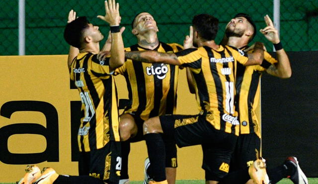 Guaraní golea a domicilio al Royal Pari por la ida de la Fase 1 de Copa Libertadores 2021. Foto: AFP