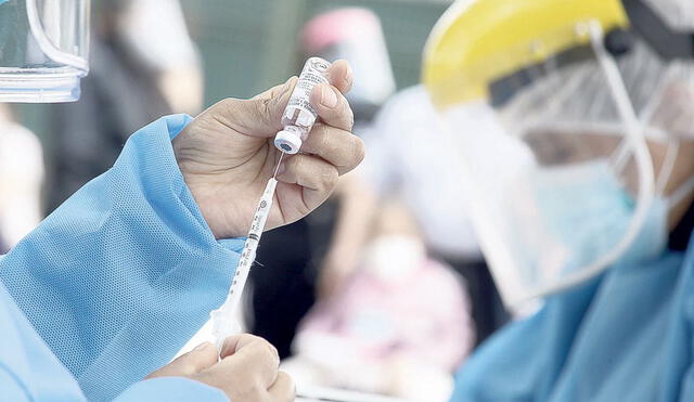 Perú solo ha recibido un millón de vacunas de Sinopharm.