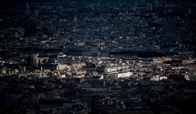 La alcaldesa de París explicó que la mayoría de personas viven en departamentos sin espacios exteriores y "necesitan un horizonte". Foto: AFP