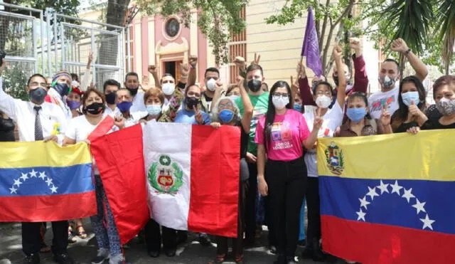 El domingo una agrupación política chavista encabezó un acto con la comunidad peruana en Caracas. Foto: Ministerio para las Relaciones Exteriores de Venezuela