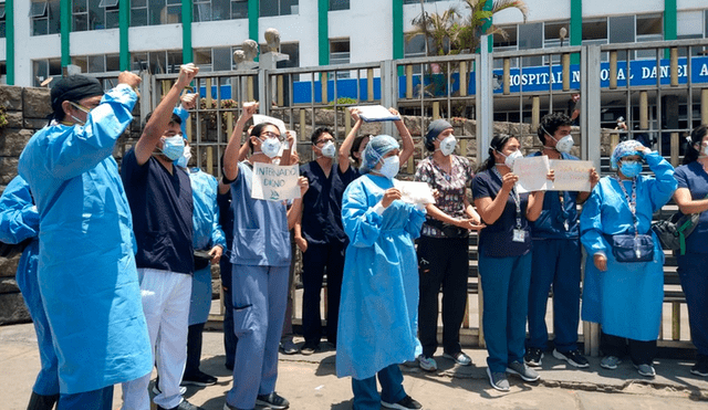 Estudiantes de Medicina protestan contra la modalidad virtual del ENAM 2020. Foto: cortesía