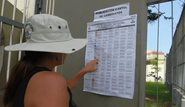 Se establecieron horarios para que las personas puedan ir a votar y evitar aglomeraciones. Foto: La República/Virgilio Grajeda