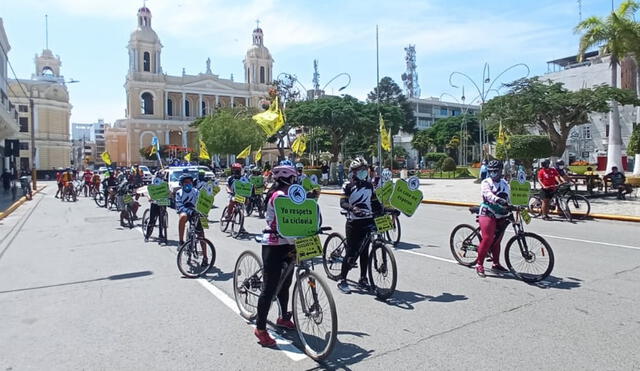 Ciclistas aprovechan los domingos sin autos en Chiclayo para realizar recorridos. Foto: Club El Niño de la Bicicleta