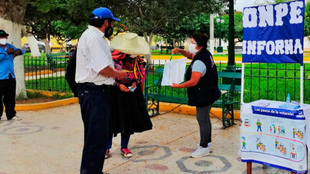 Personal de la ODPE capacitó a pobladores de Ferreñafe. Foto: ODPE.