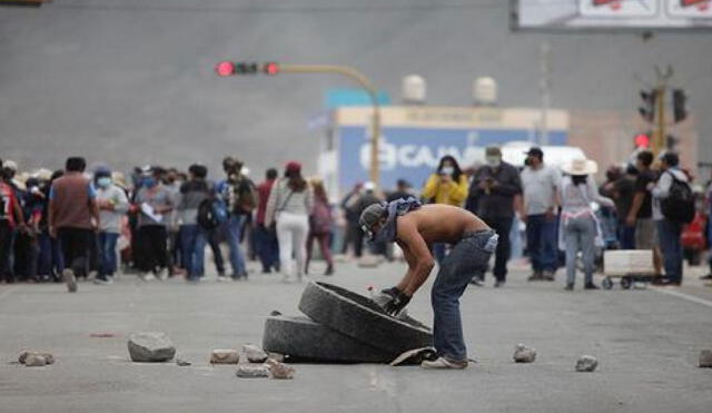 En el cono norte de Arequipa la protesta se radicalizó. Foto: Rodrigo Talavera / La República.