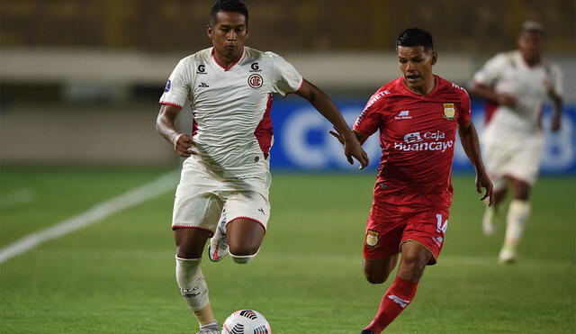Sport Huancayo sacó ventaja en el primer partido ante UTC por la Fase 1 de la Copa Sudamericana 2021. Foto: AFP