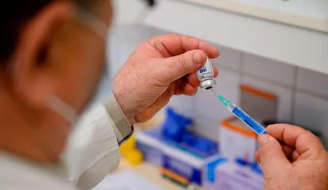 La vacuna rusa ha sido autorizada hasta el momento en 56 países, pero aún no ha recibido el visto bueno a su uso de emergencia por parte de la OMS.Foto: EFE