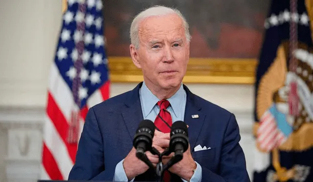 “Podemos salvar vidas” con el control de armas, expresó Biden en una declaración desde la Casa Blanca sobre el tiroteo en Boulder. Foto: AFP