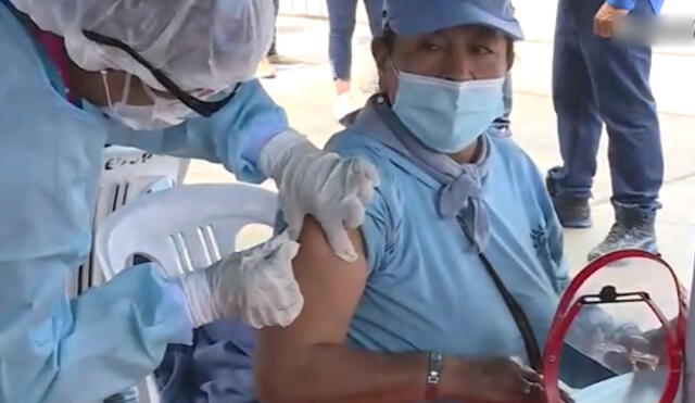 Vacunación de adultos mayores inició en marzo. Foto: captura de Canal N