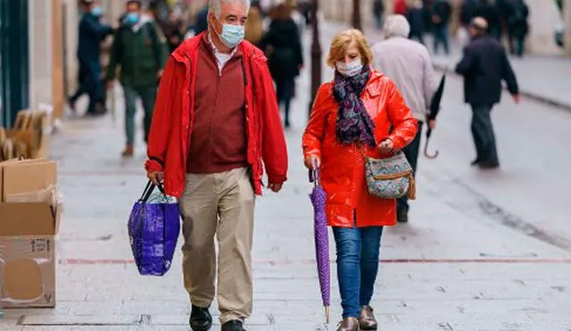 España muestra una tasa de 132 casos de contagio por cada 100.000 habitantes durante las últimas dos semanas. Foto: AFP