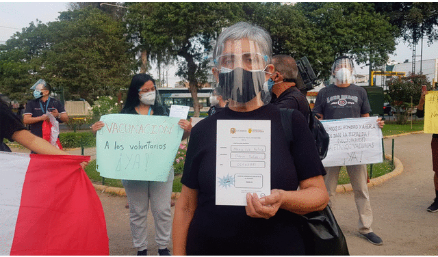 Voluntarios exigen pronunciamiento oficial de las autoridades. Foto: Jessica Merino / URPI - GLR
